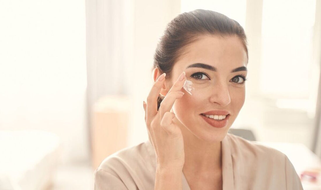 Як боротися з темними колами під очима