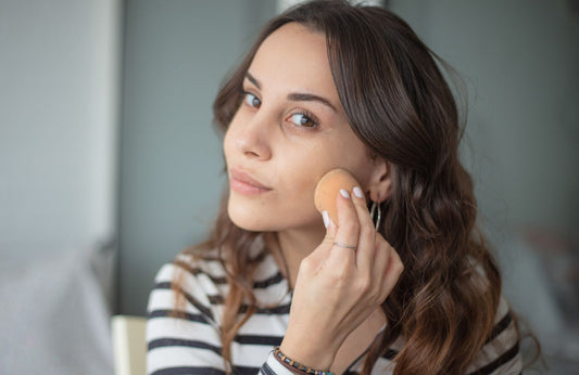 Крем-пудра: що це і як її використовувати?