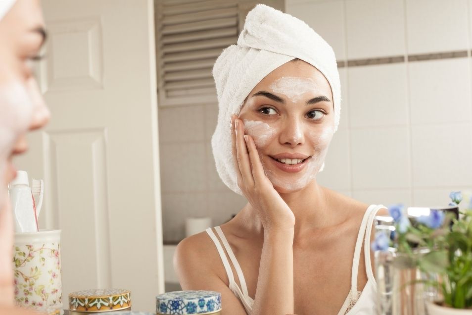 Рейтинг кремів для вікової шкіри обличчя