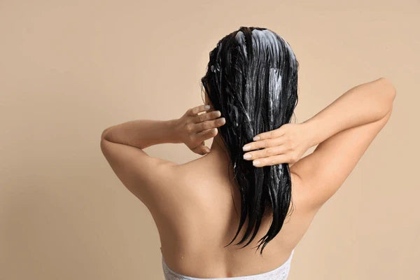 Відновлювальна маска для волосся в домашніх умовах