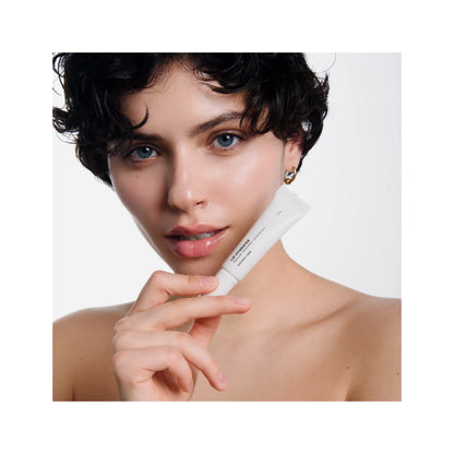 Бальзам-трітмент для губ Lip Hydrater - Бальзам для губ