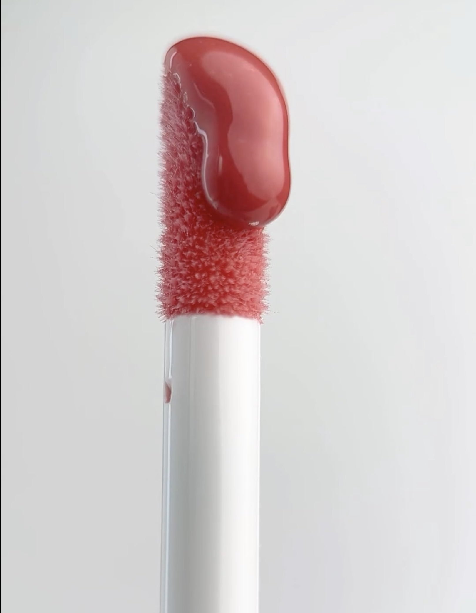 Блиск для губ 3D Plumping Lipgloss — Neverti