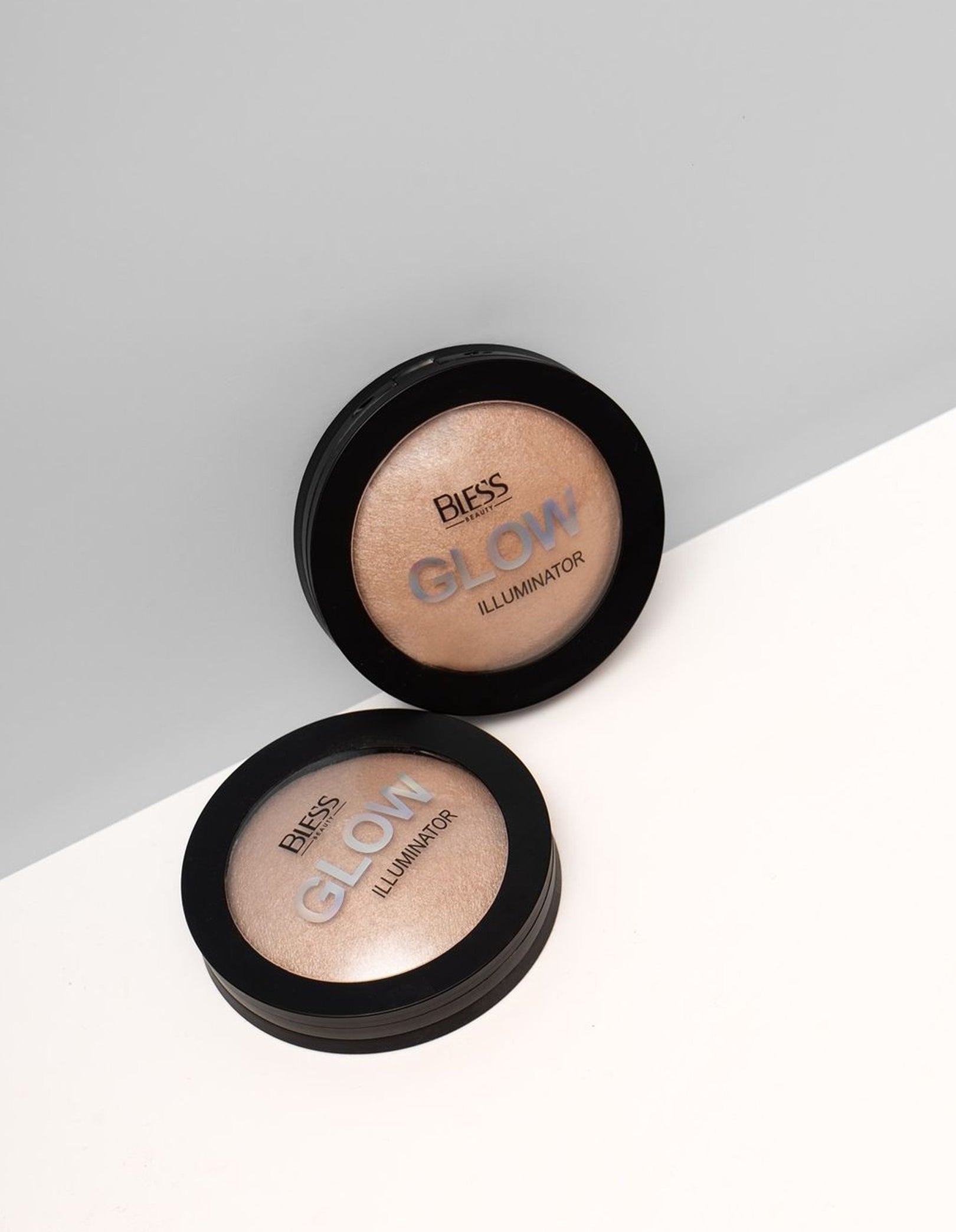 Хайлайтер запечений для обличчя GLOW Illuminator — Bless Beauty