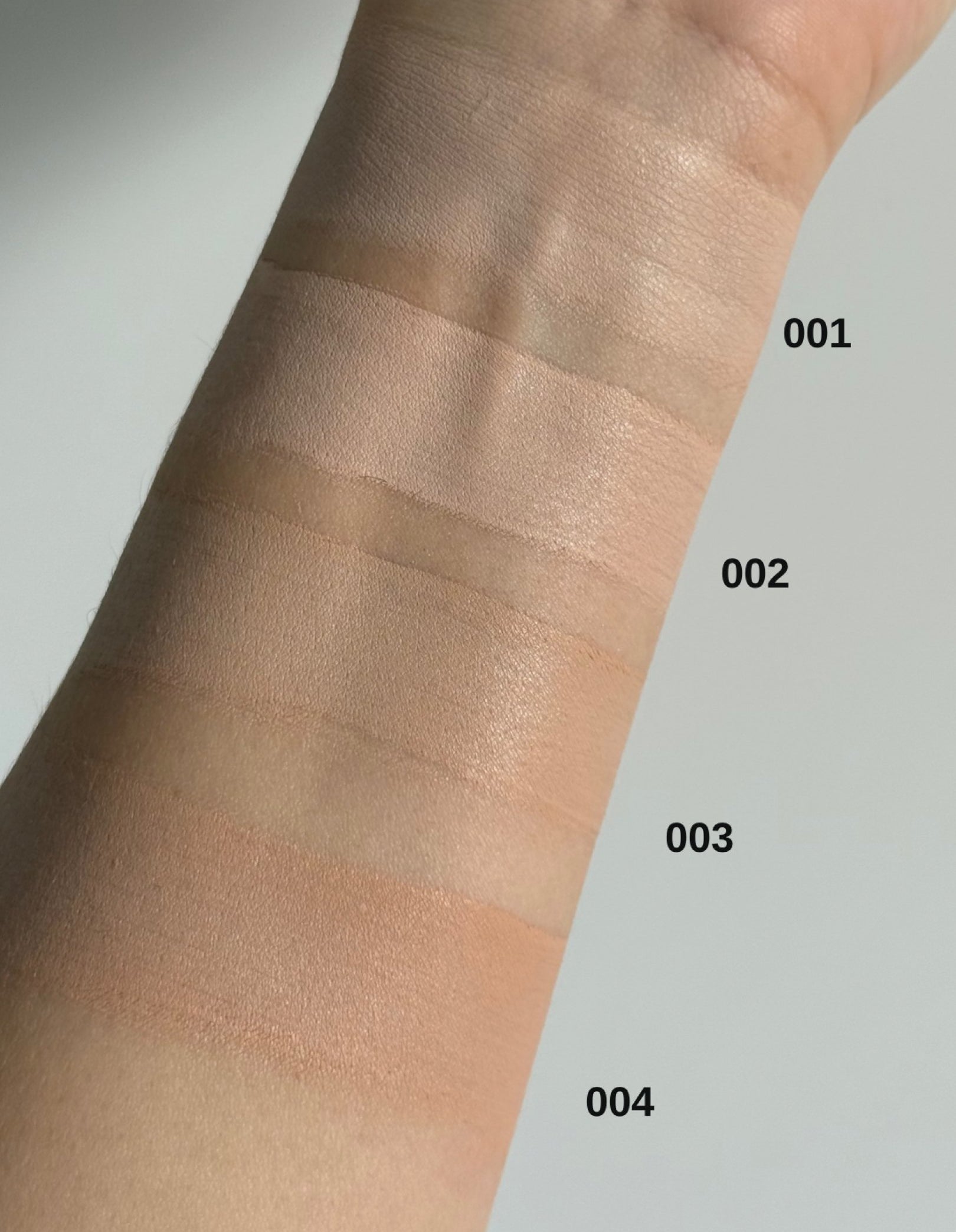 Консилер Radiant Creamy Cover — Neverti