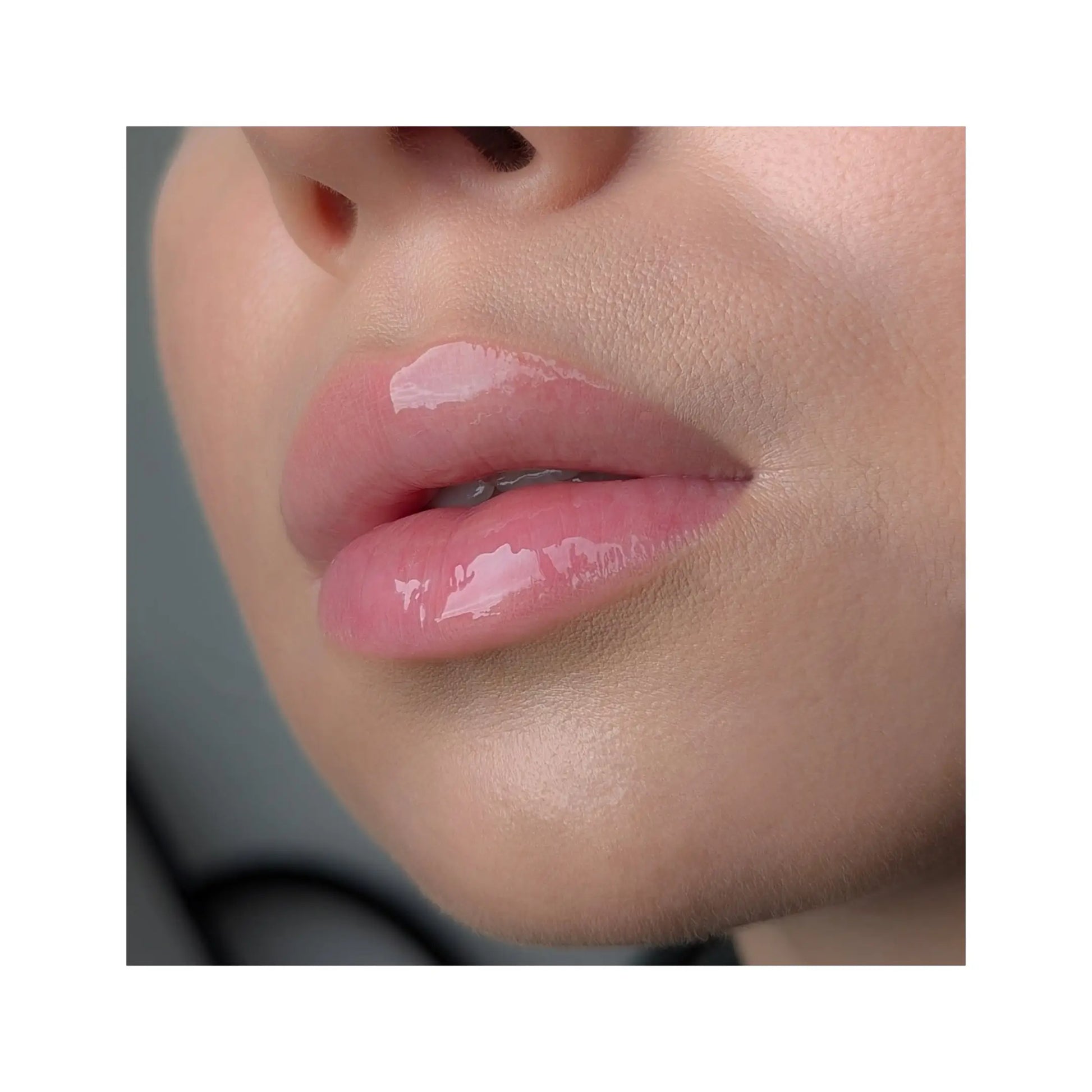 Lipper-блиск для губ Kyiv Cake - Блиск для губ