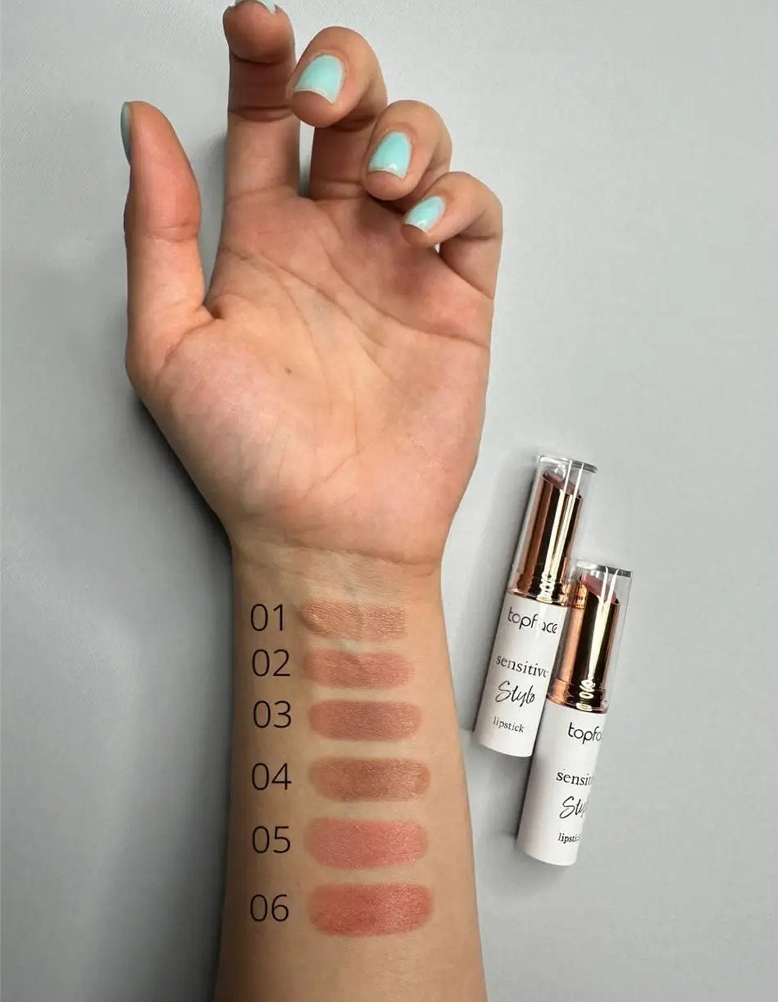 Помада для губ матова Sensitive Stylo Stick — Topface